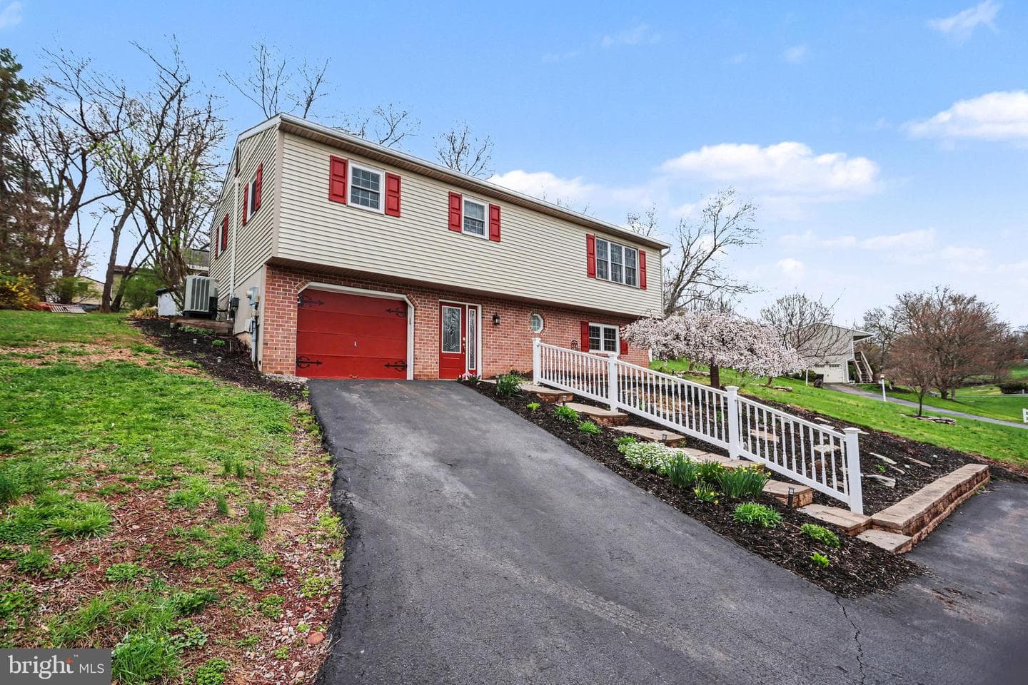 90 Eagle Lane photo 3