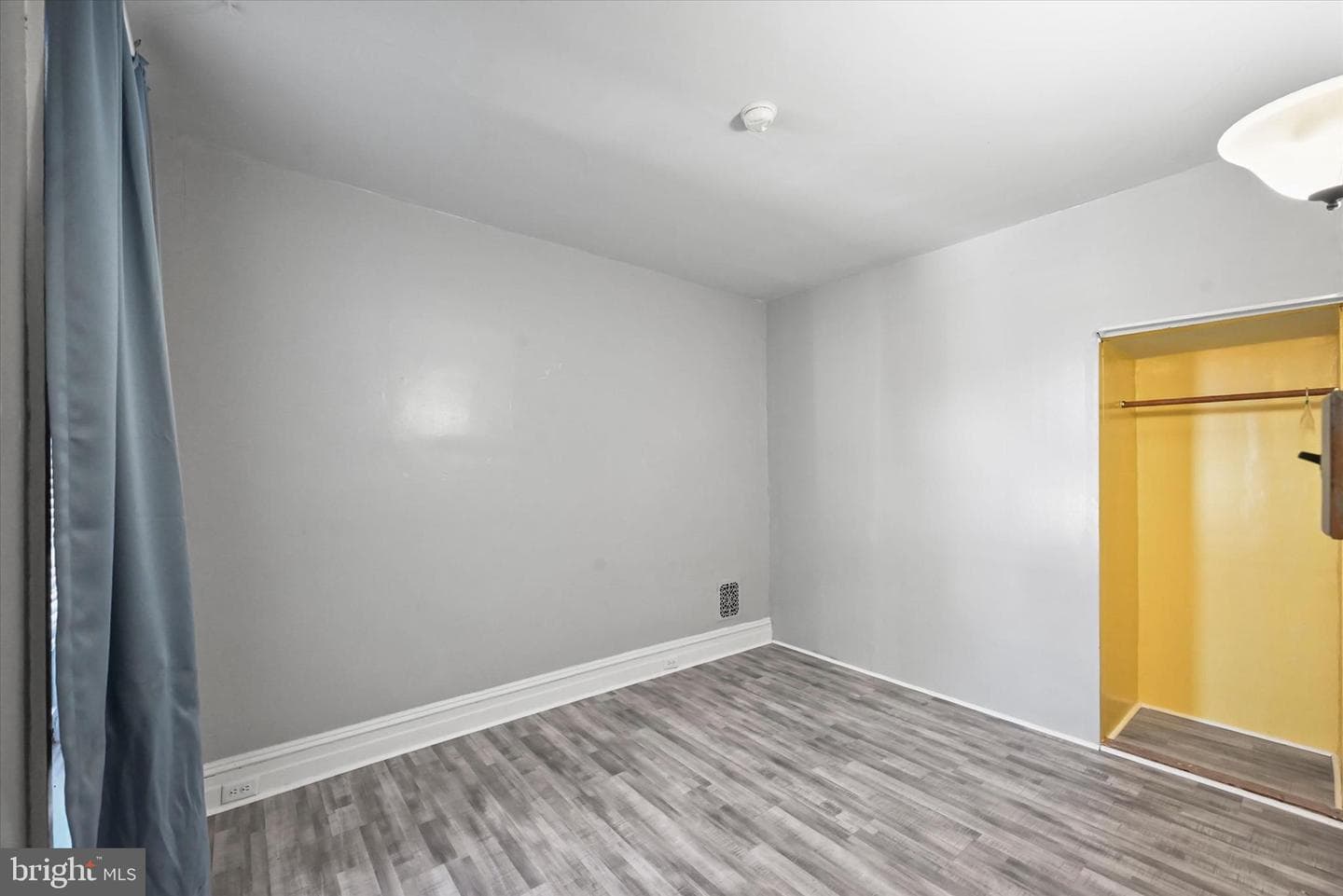707 York Street photo 14