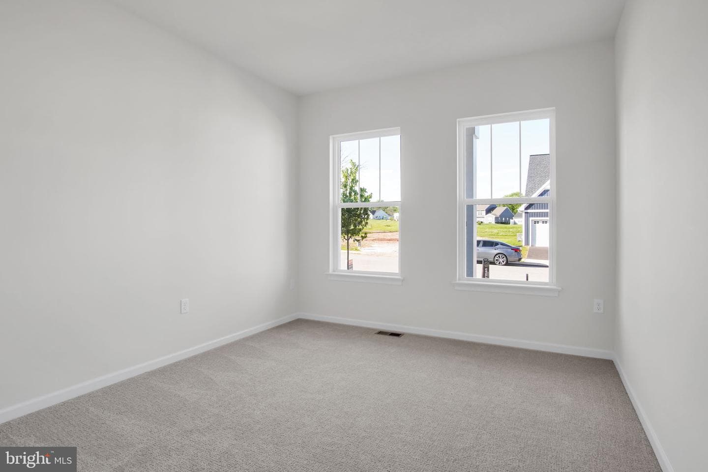 855 Shadowbrooke Drive photo 11