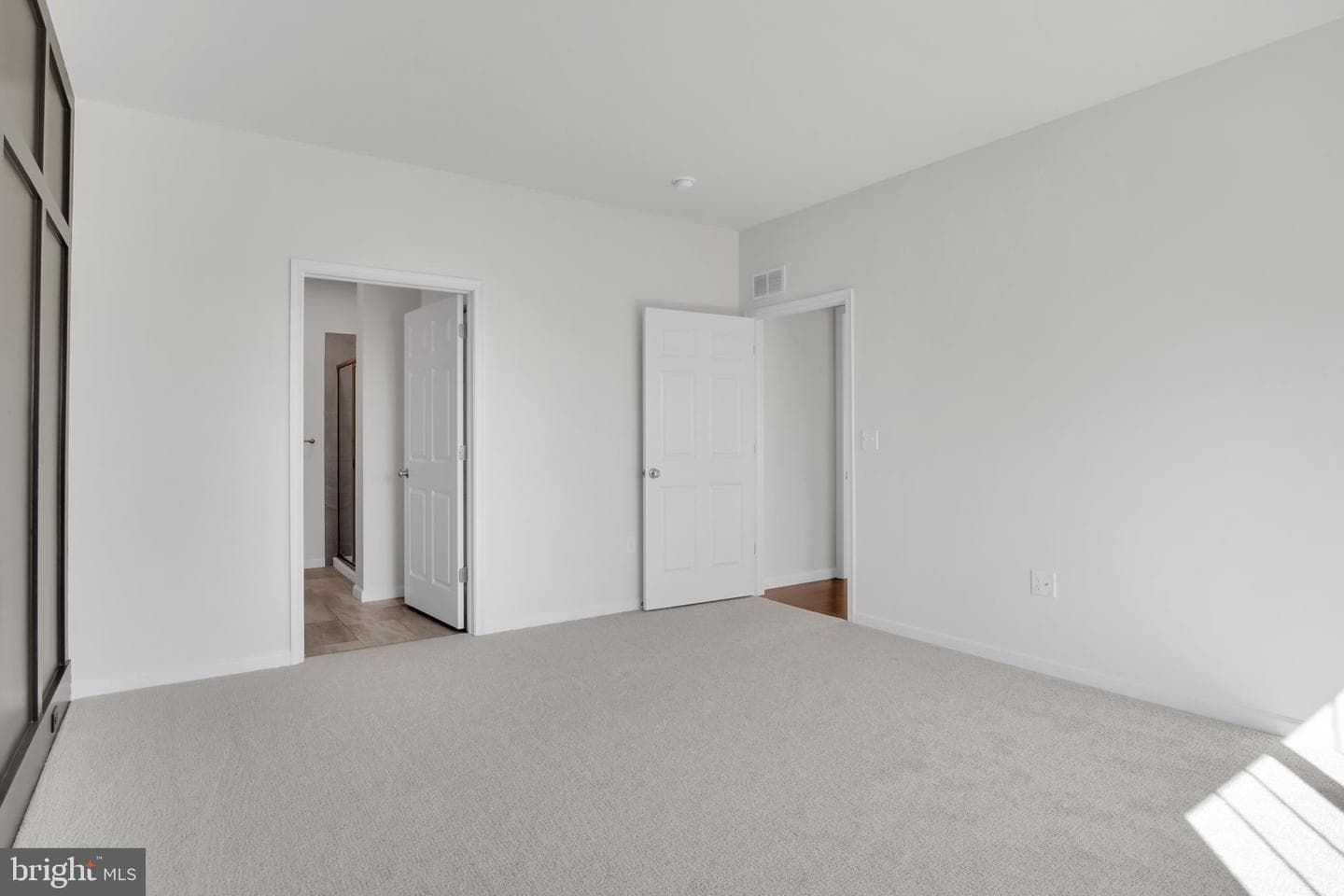 855 Shadowbrooke Drive photo 13