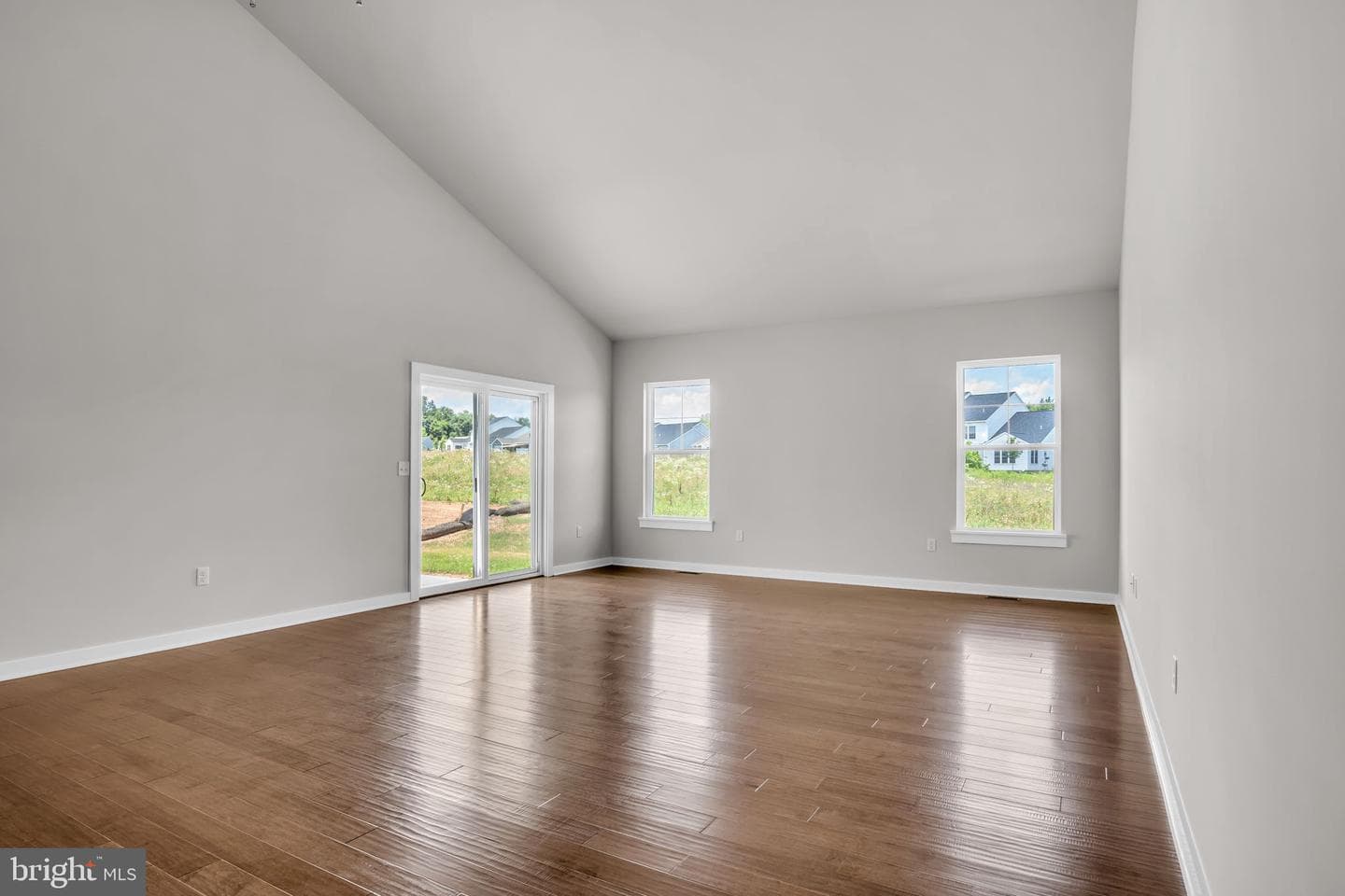 856 Shadowbrooke Drive photo 4