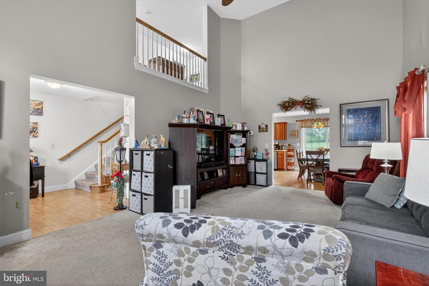 445 Old Stone Way photo 6