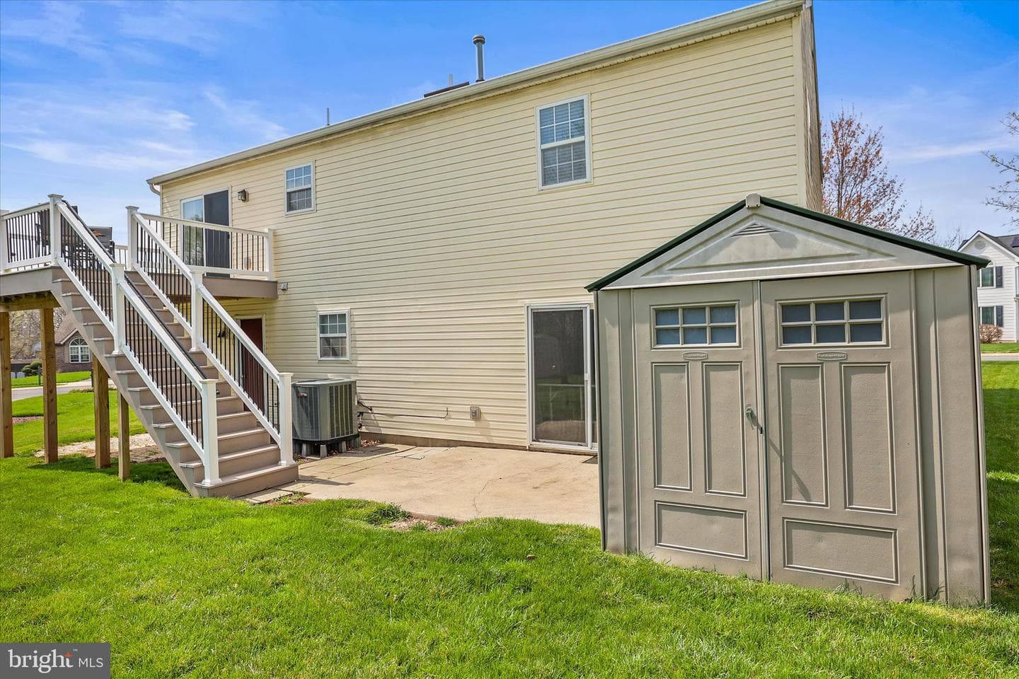 125 Winston Drive photo 31