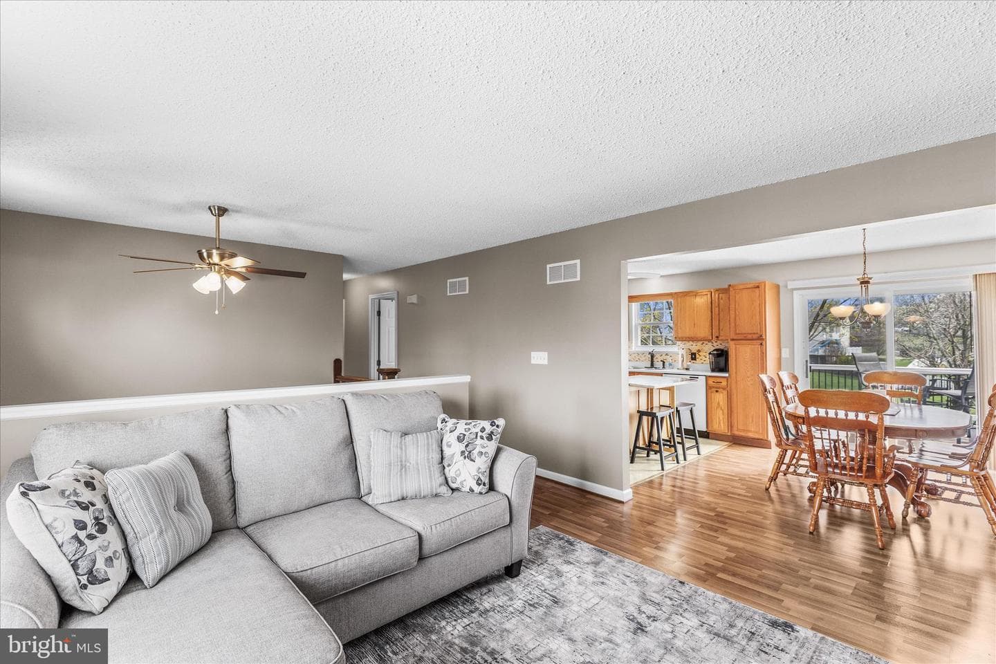 125 Winston Drive photo 8