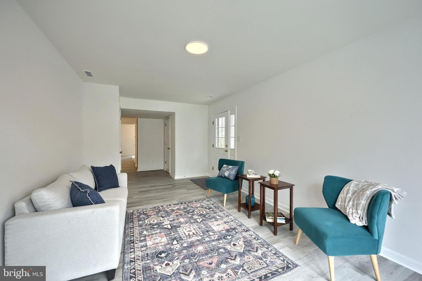 413 Springbrook Court photo 4