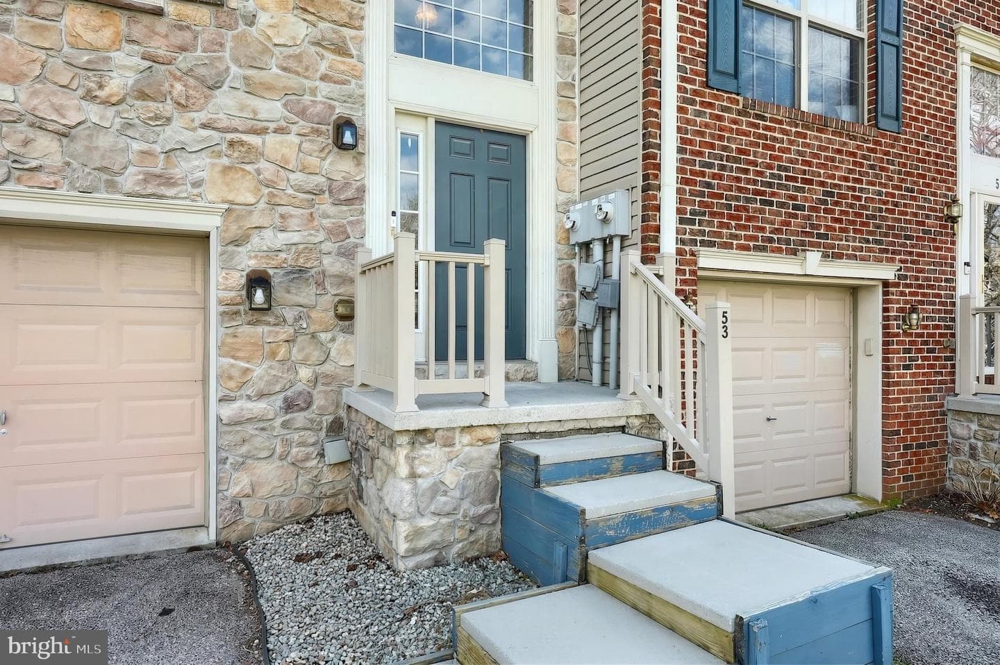 53 Zachary Drive photo 4