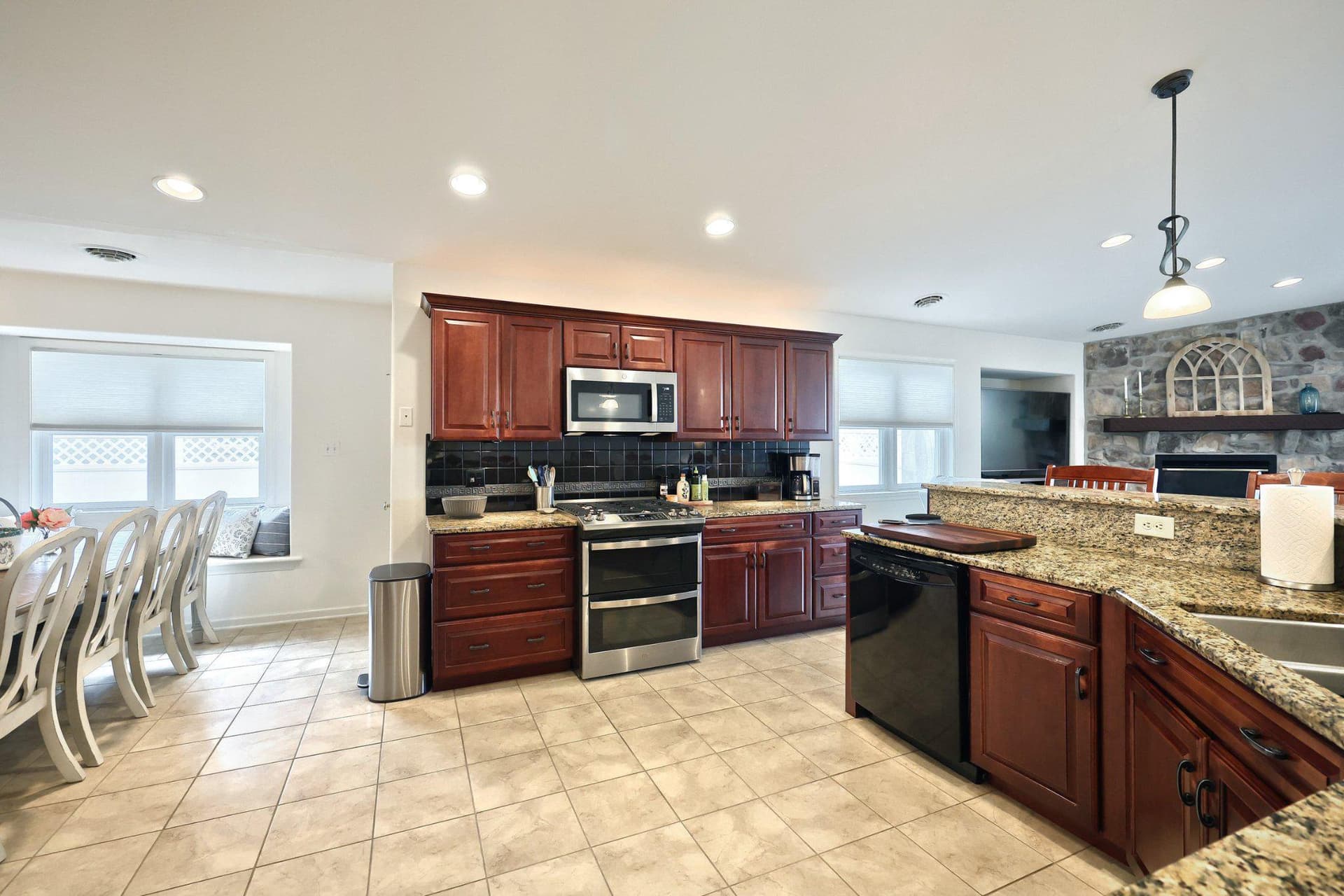 1436 Wheatfield Drive photo 8