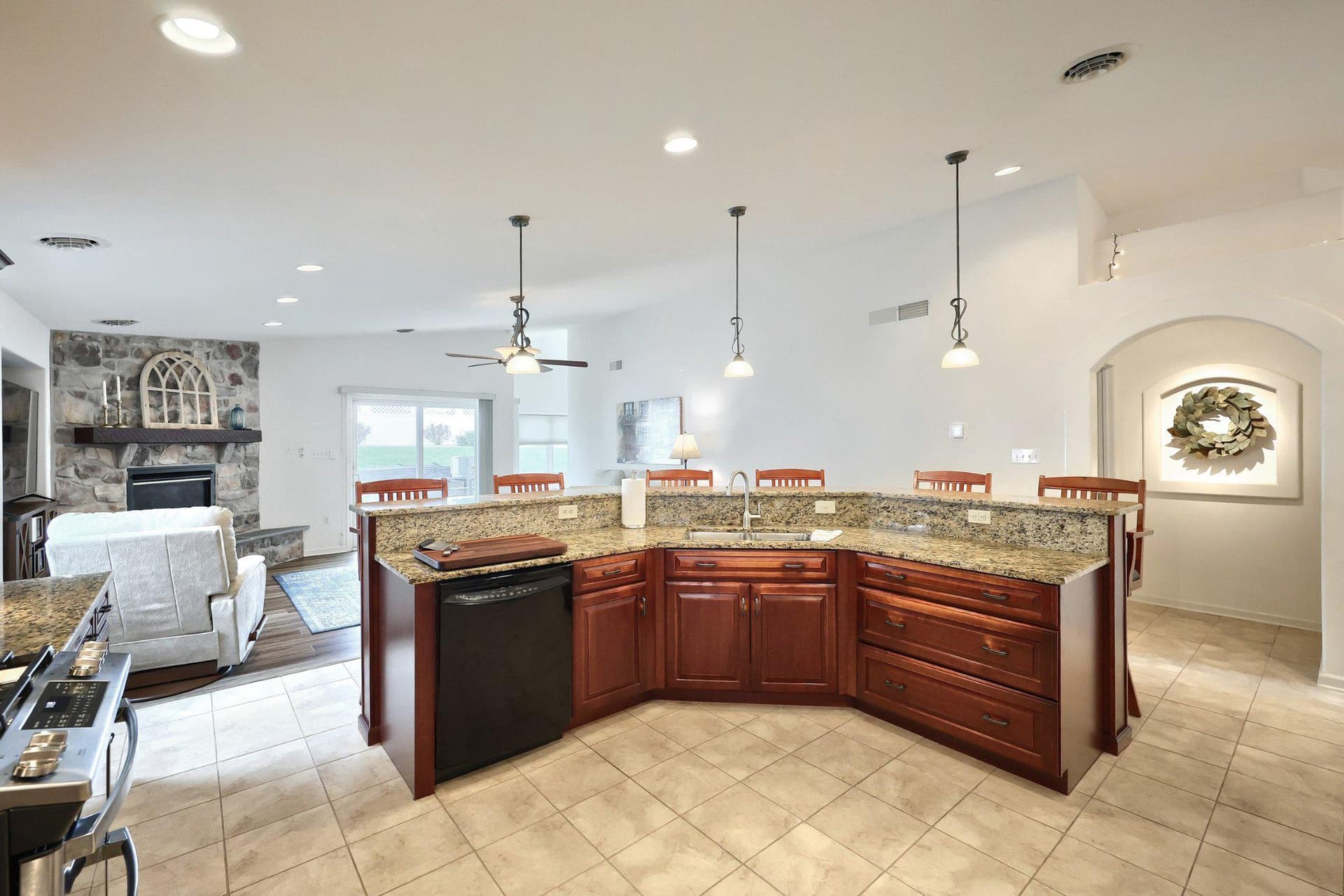 1436 Wheatfield Drive photo 9