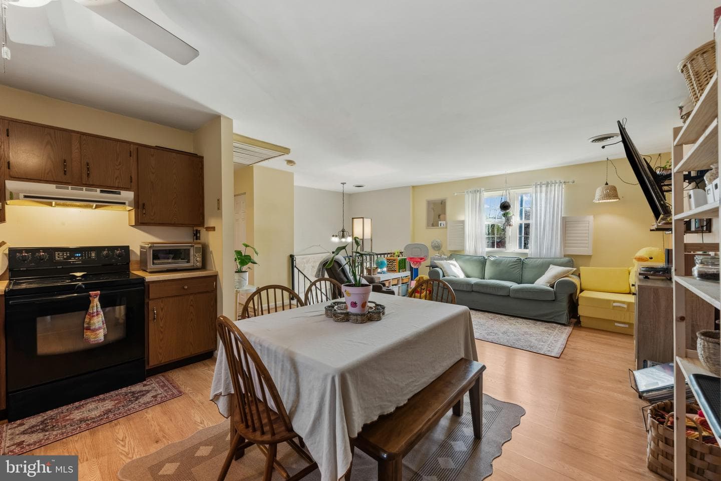 210 Wheaton Street photo 10