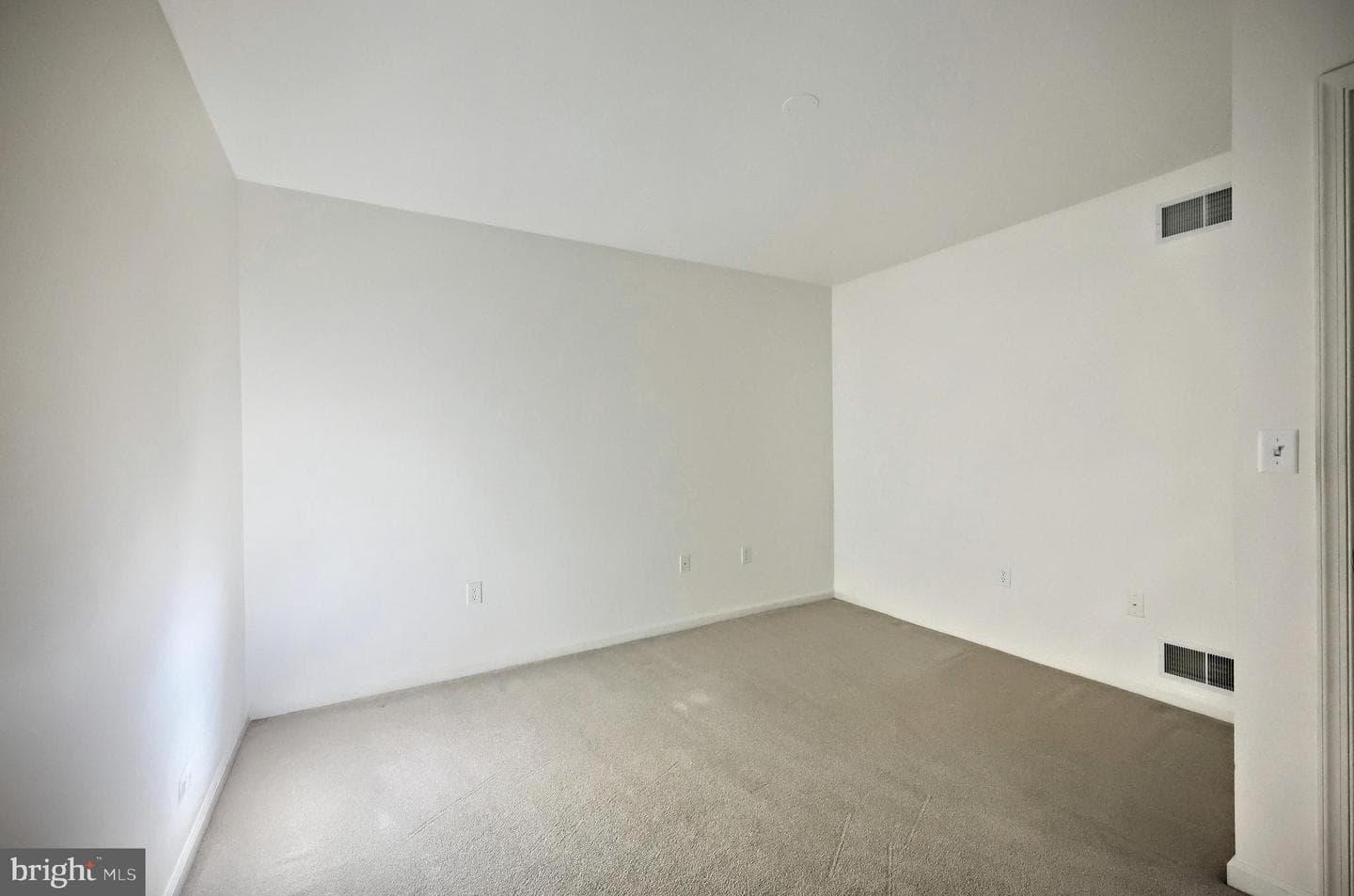 548 Buckthorn Drive #16 photo 19