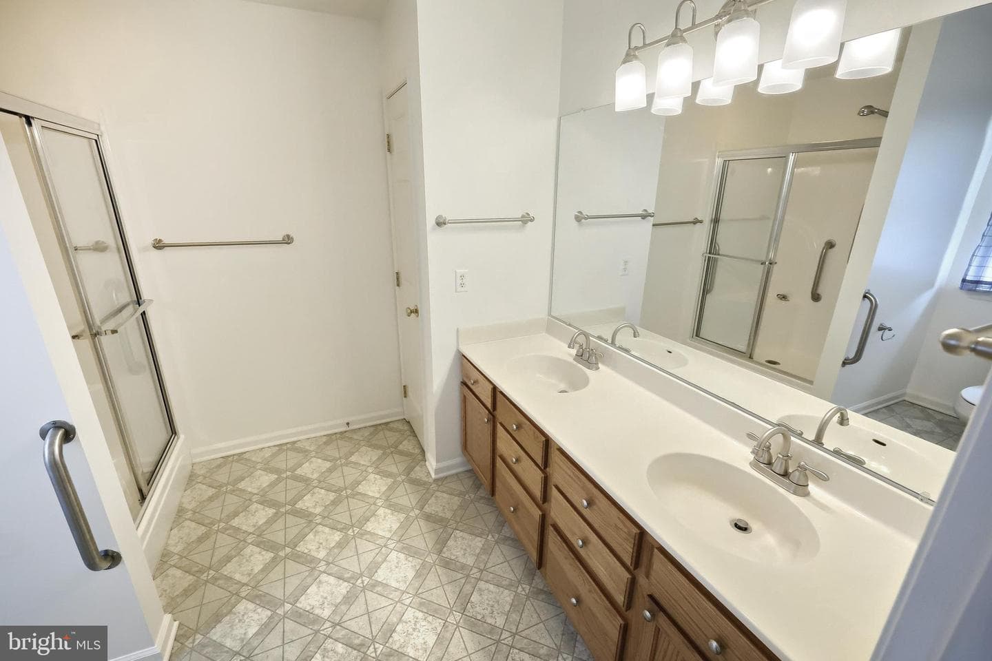 548 Buckthorn Drive #16 photo 23