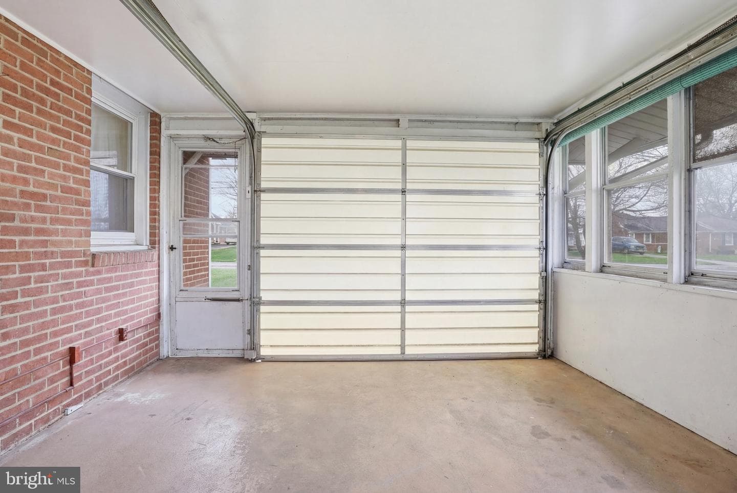 456 York Street photo 34