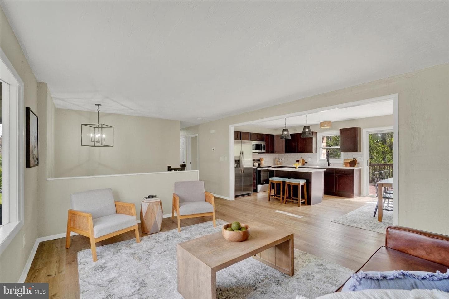 2700 Thornbridge Road E photo 3