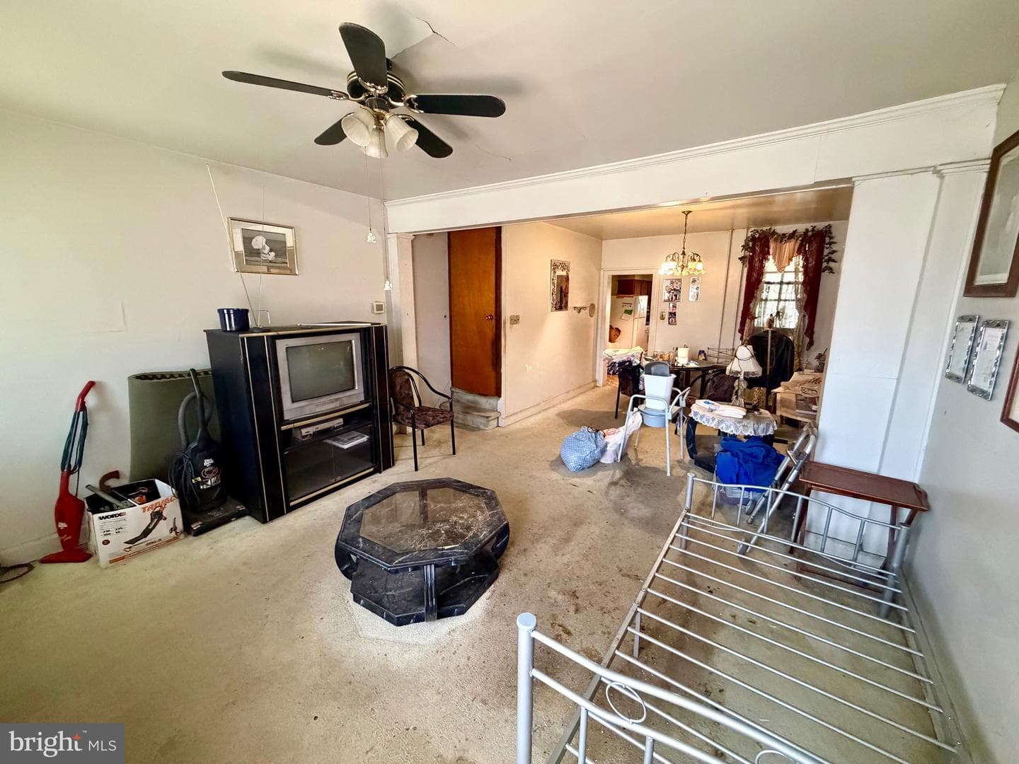 1039 E Poplar Street photo 6