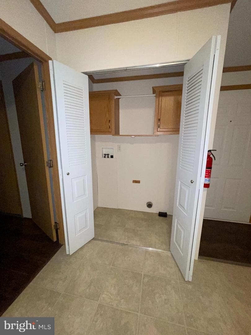 116 Seneca Avenue photo 9