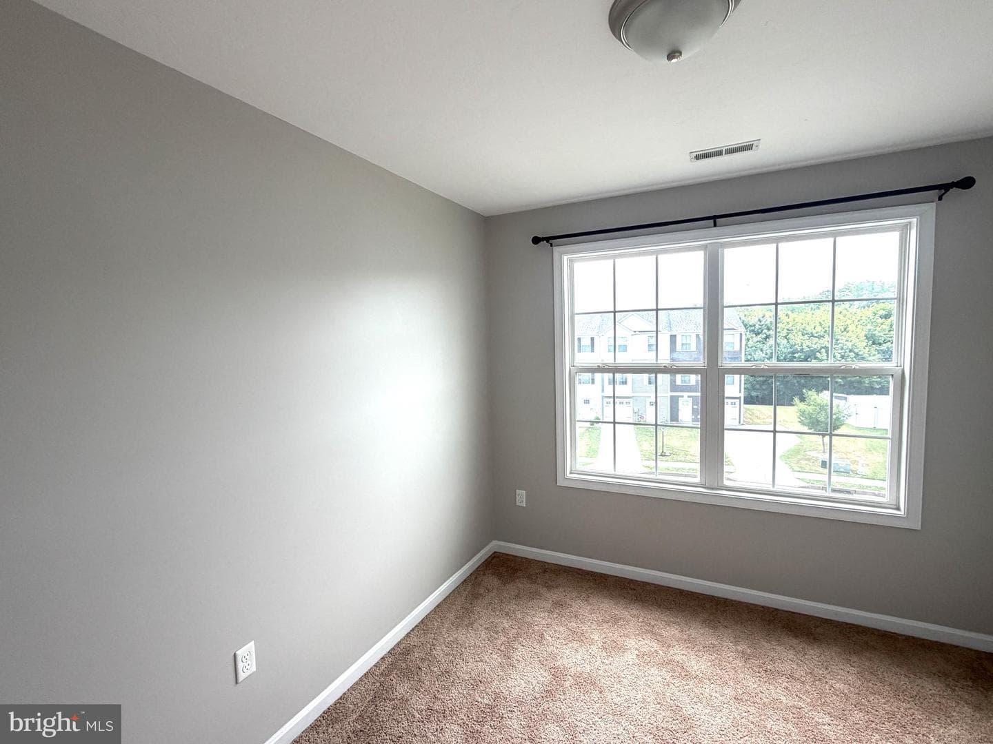 522 Charles Avenue photo 39