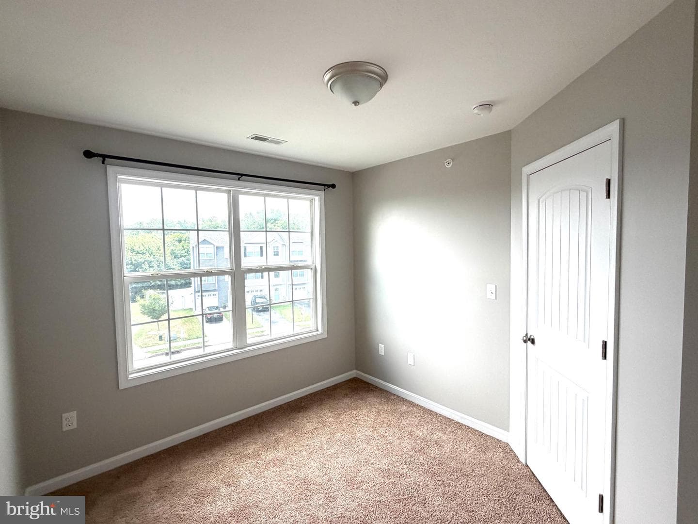 522 Charles Avenue photo 45