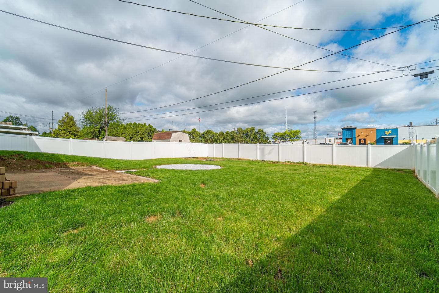 907 Marbrook Lane photo 30