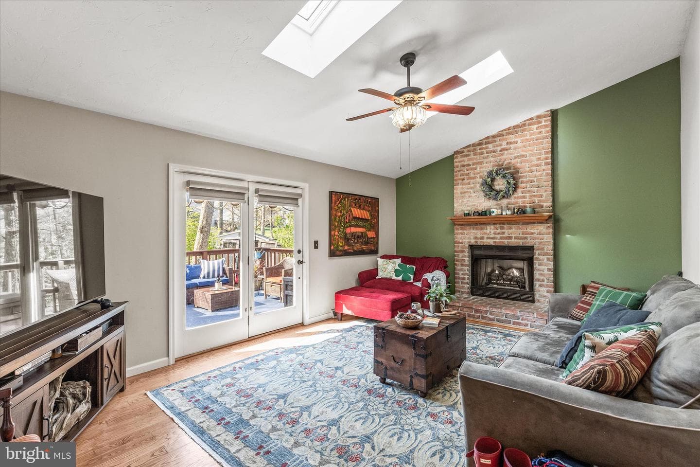 10 Amanda Avenue photo 17