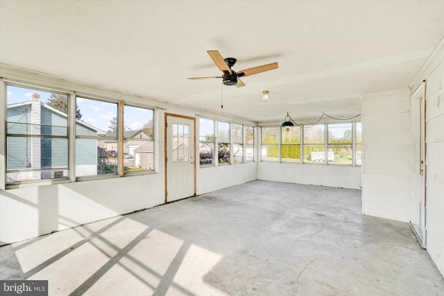 2081 Park Street photo 16