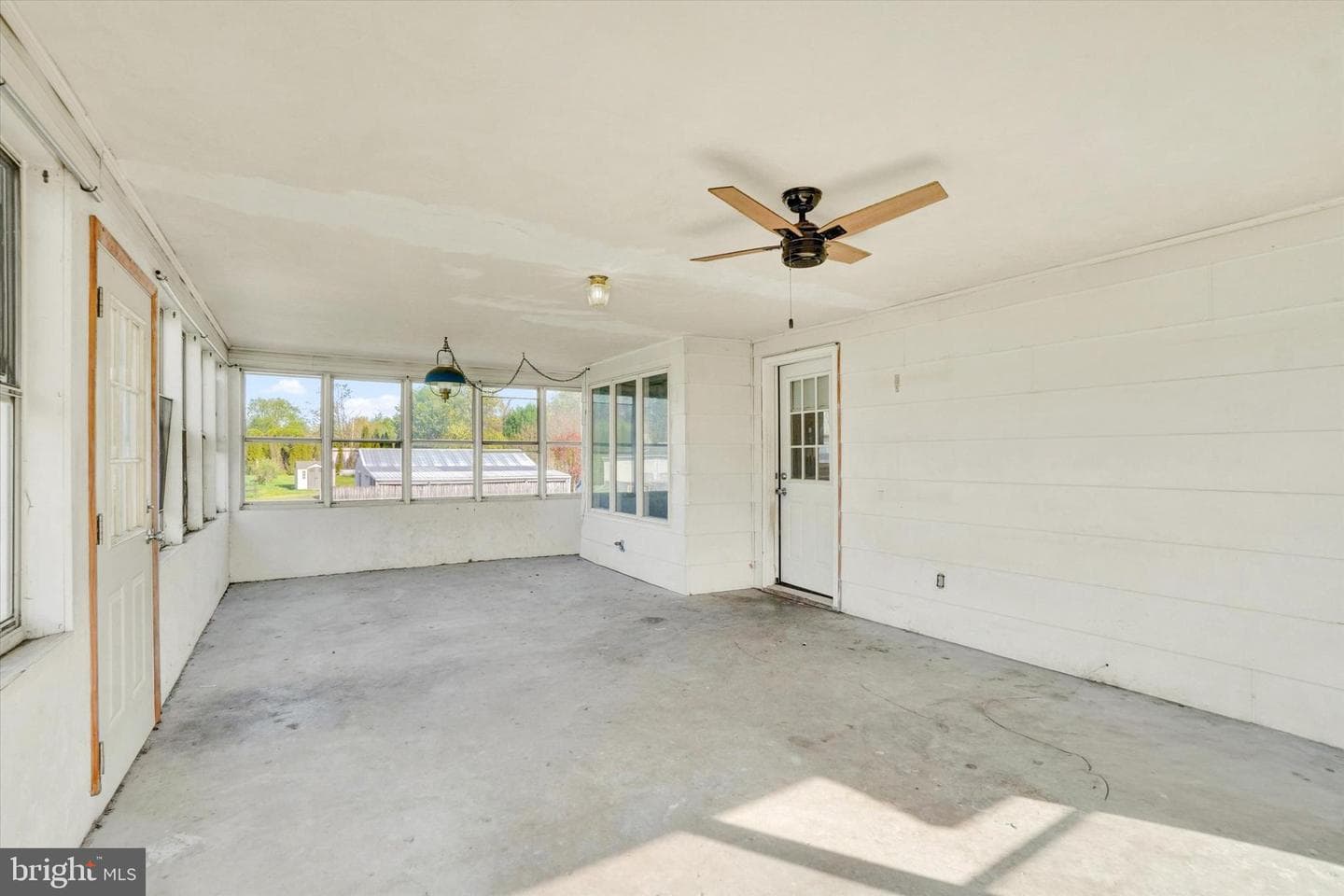 2081 Park Street photo 17