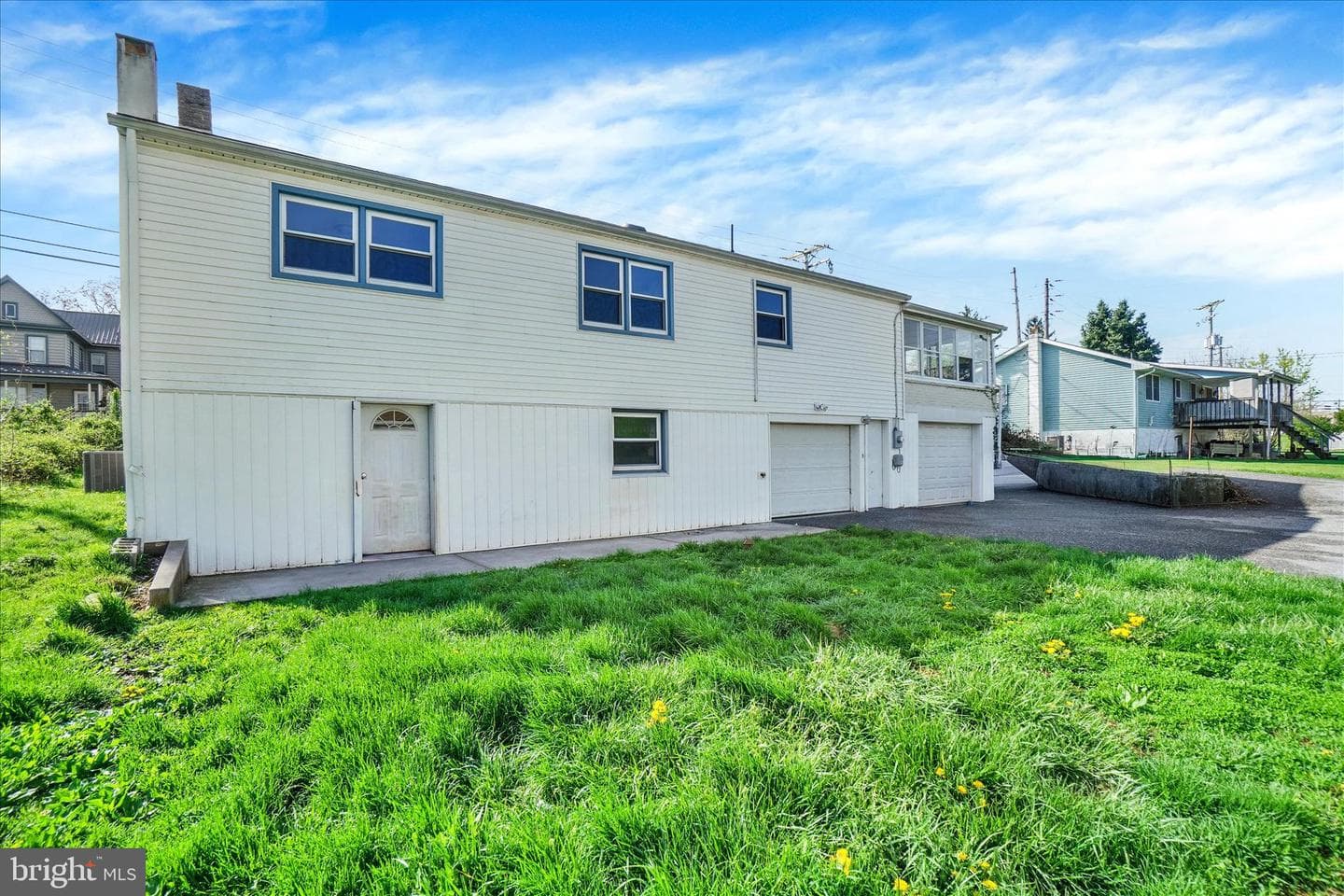 2081 Park Street photo 24