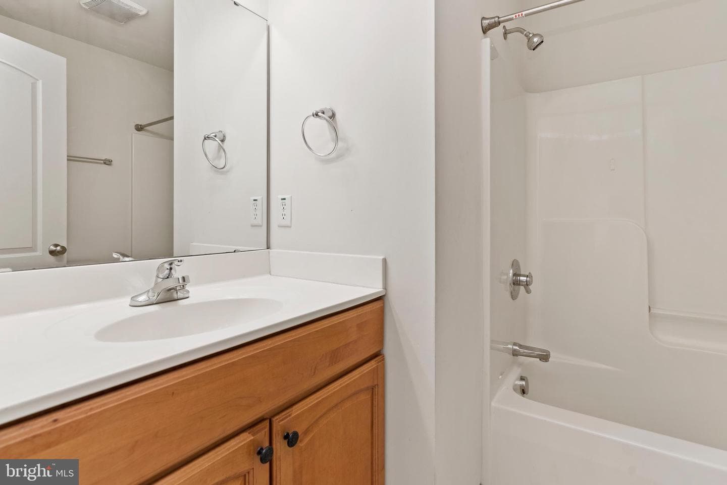 324 Weatherstone Drive photo 25