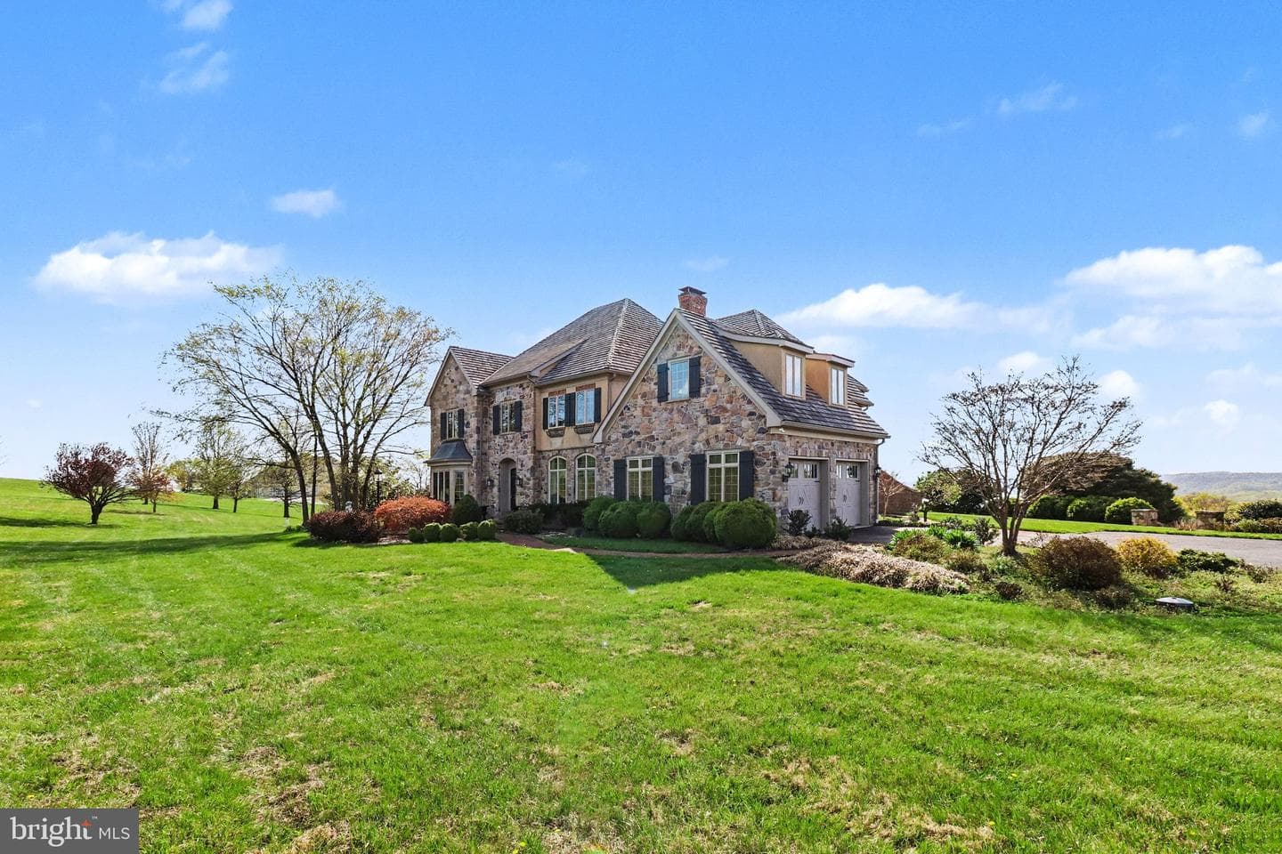 2020 Knights View Road photo 4