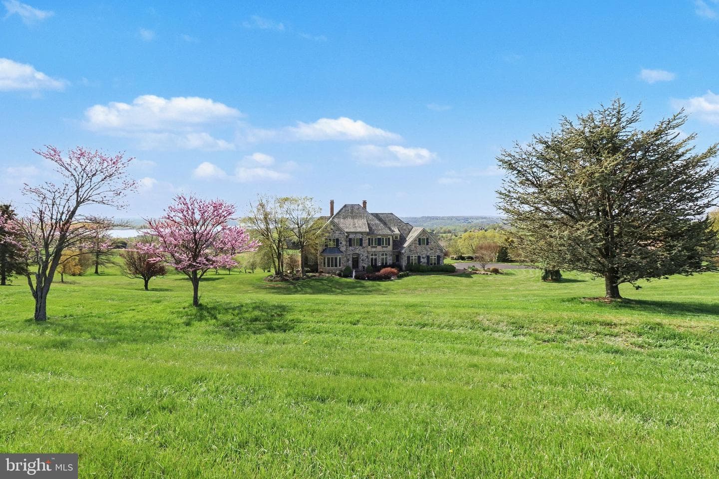 2020 Knights View Road photo 8