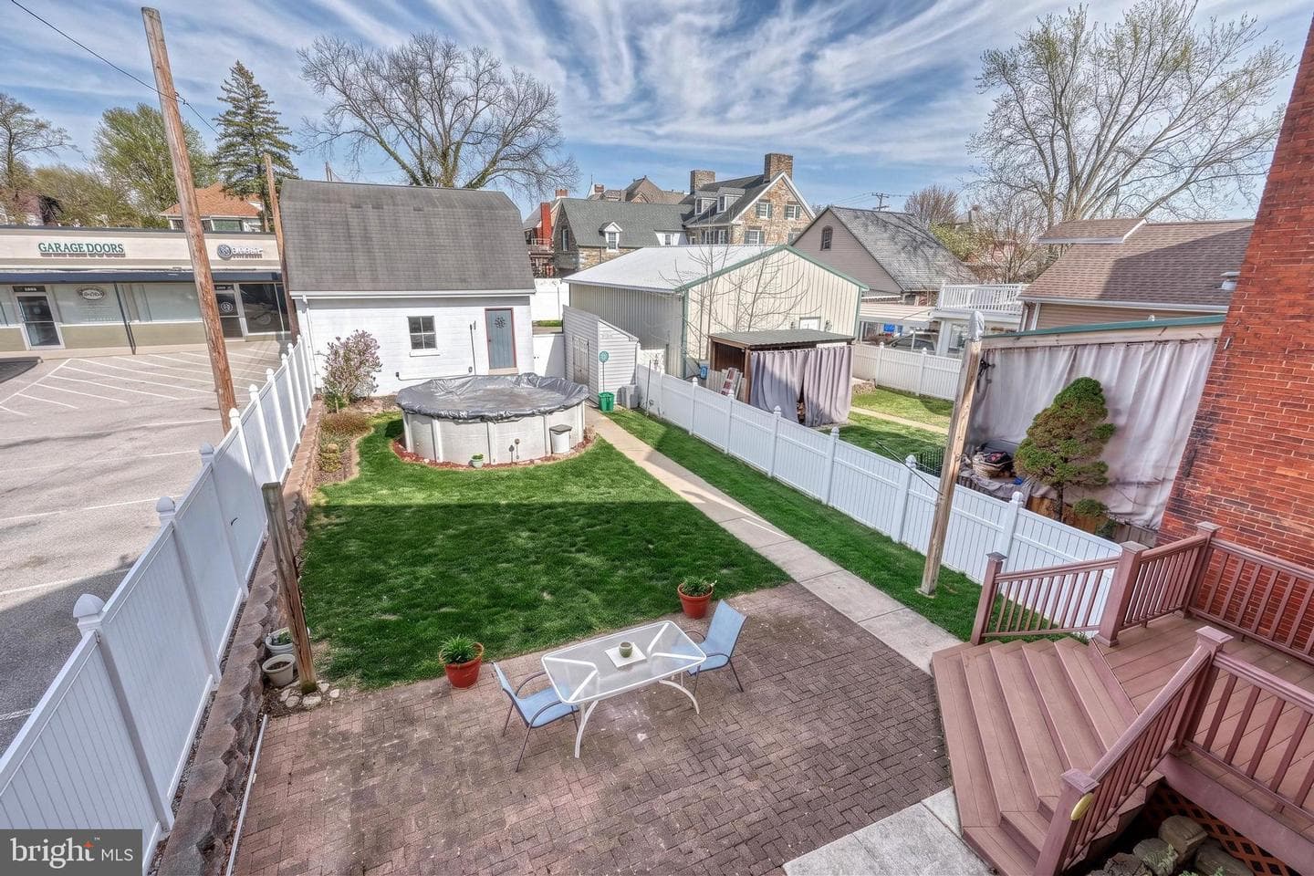 453 Carlisle Street photo 37