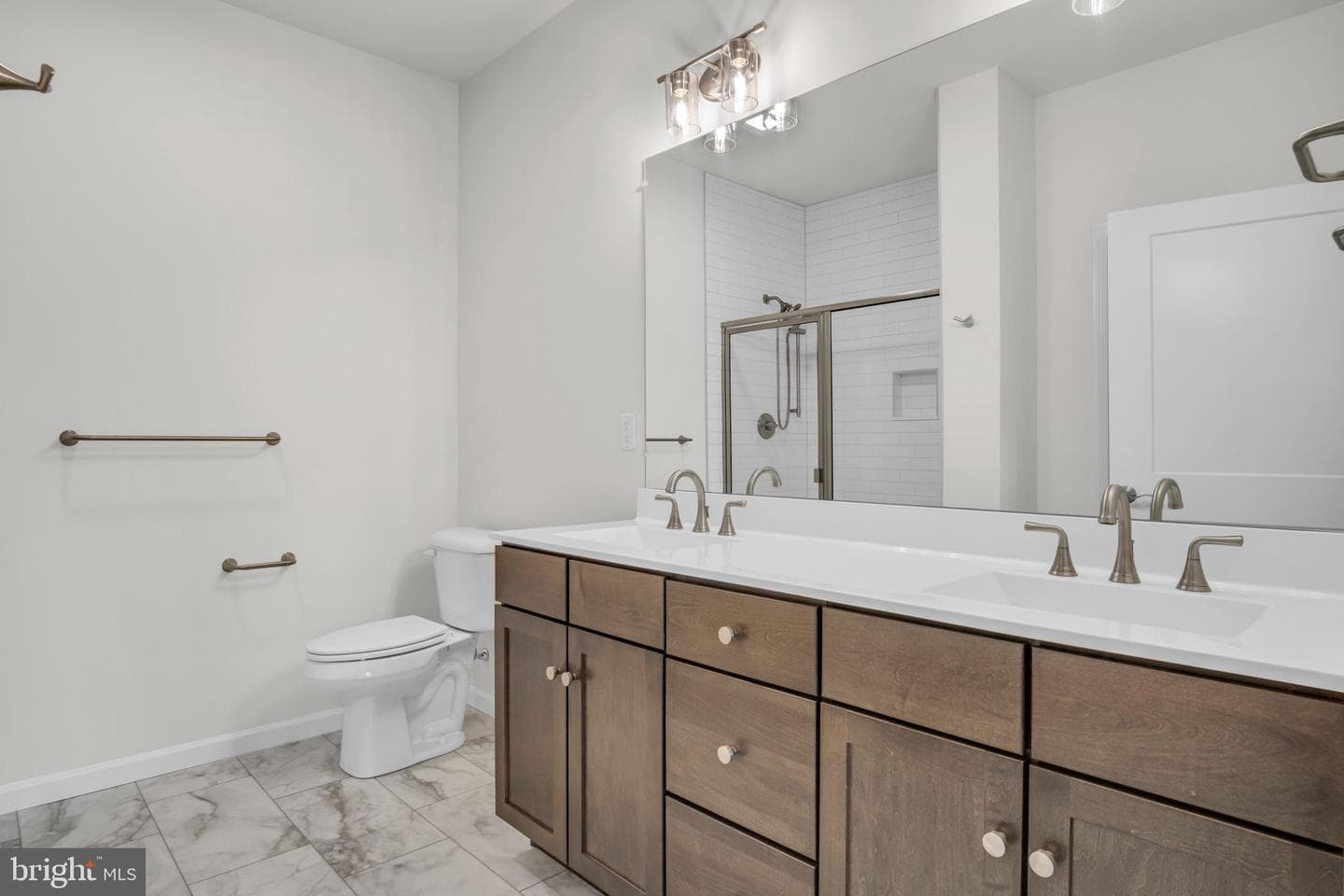 862 Shadowbrooke Drive photo 8