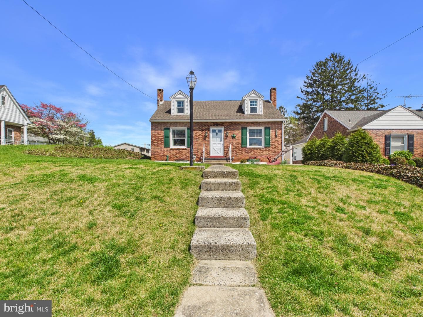 227 N Williams Street photo 4
