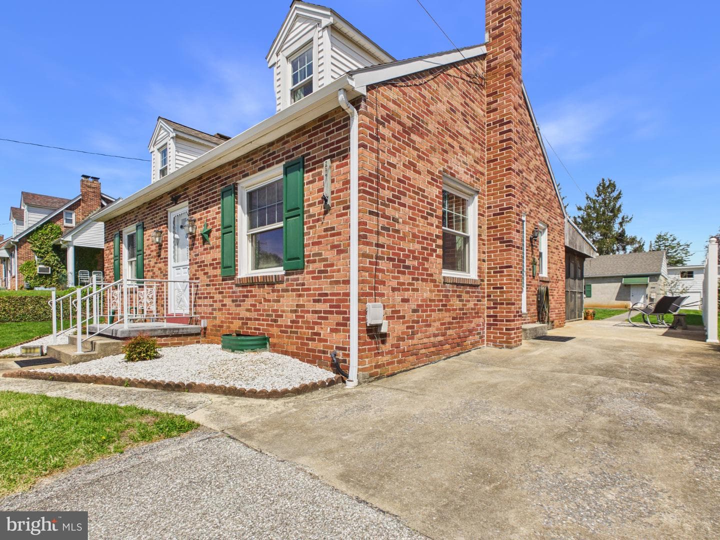 227 N Williams Street photo 5