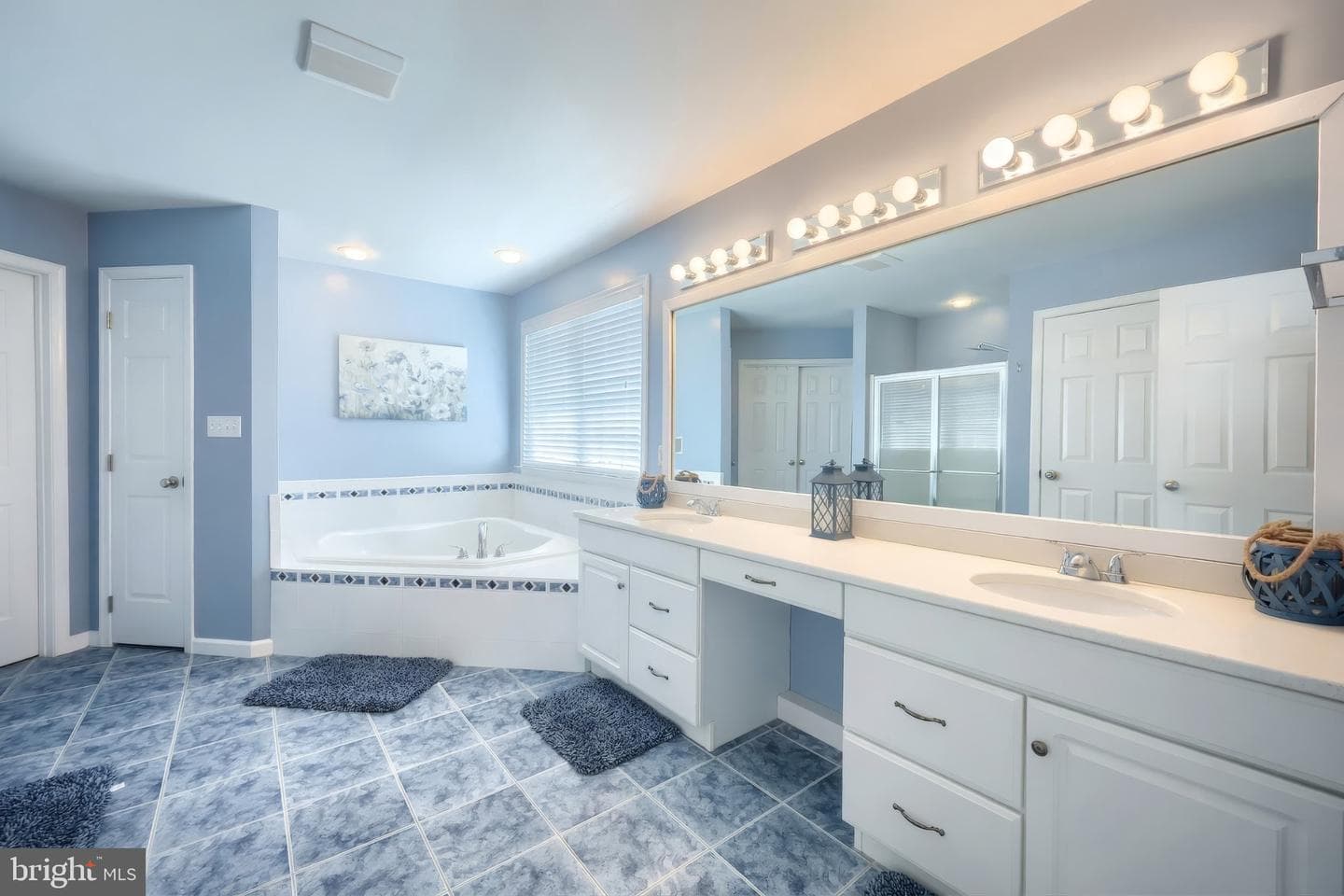 1005 Margherita Court photo 36