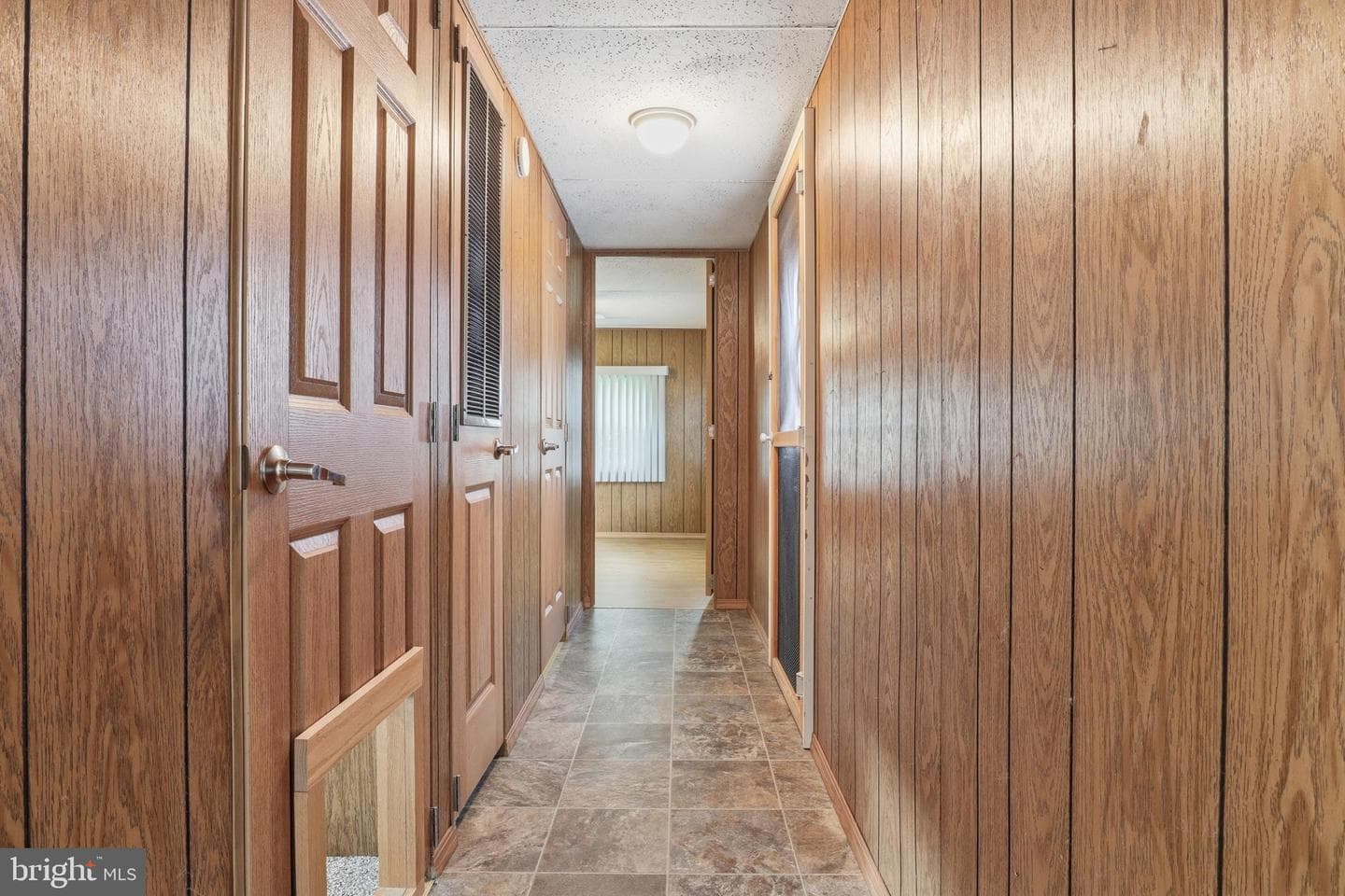 307 Blue Jay Drive photo 6