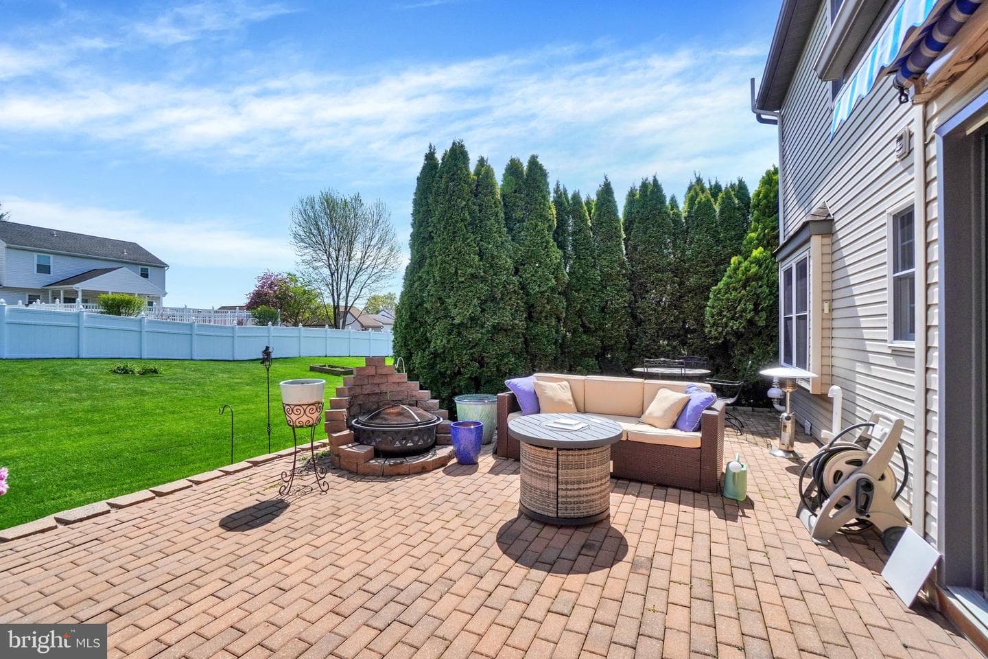 30 Frank Drive photo 23