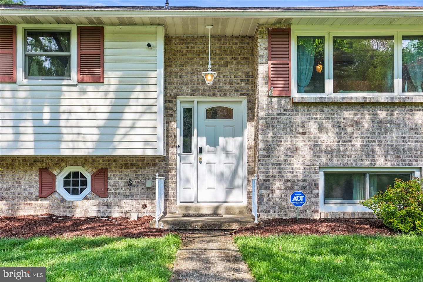 498 Maywood Road photo 4