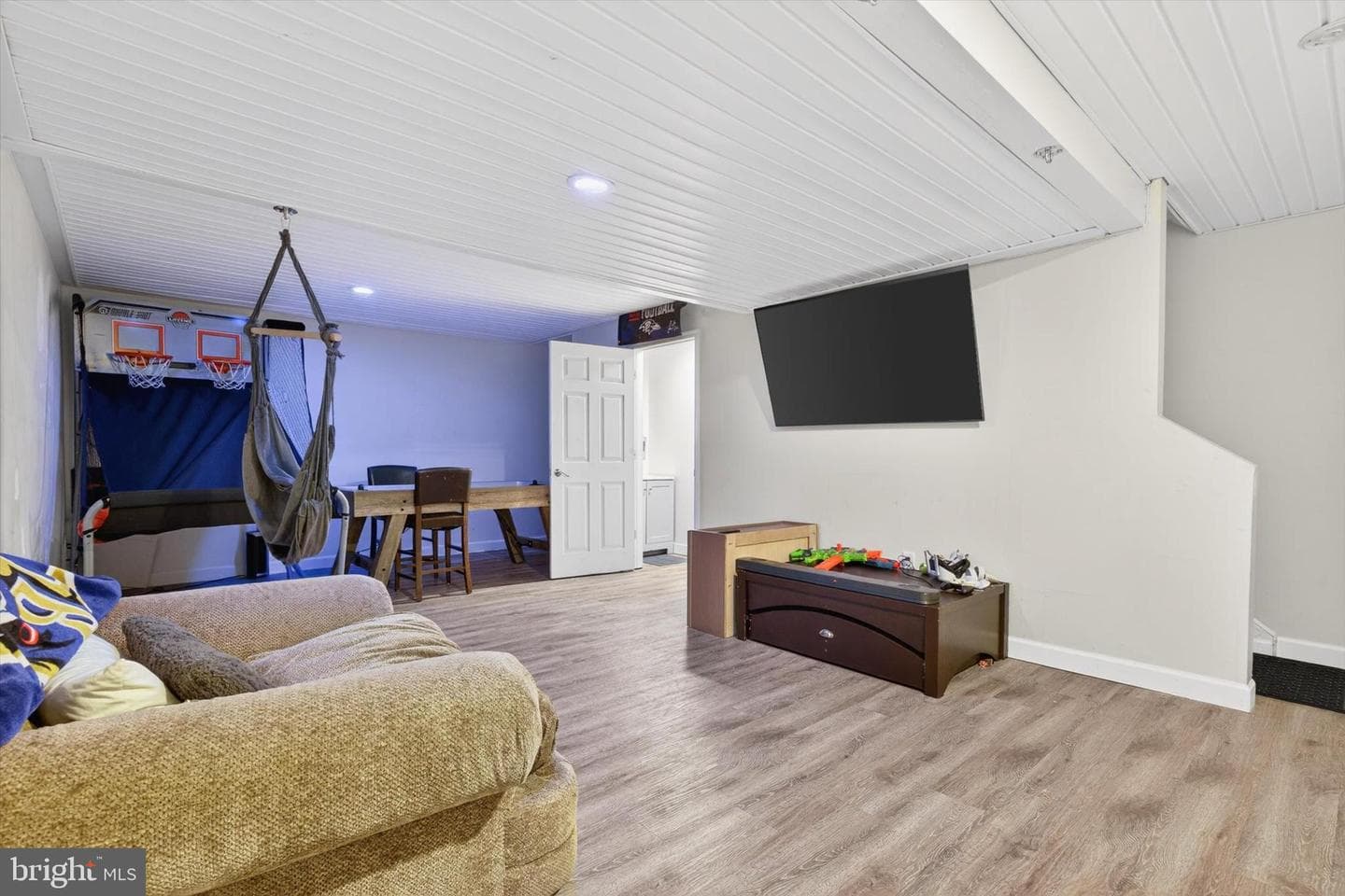 624 Bartlett Drive photo 32