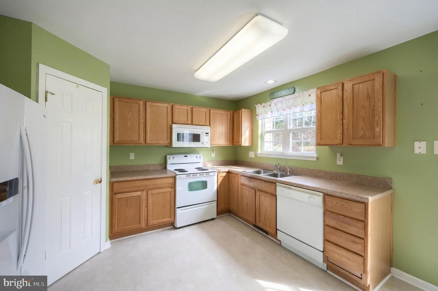264 Country Ridge Drive photo 17