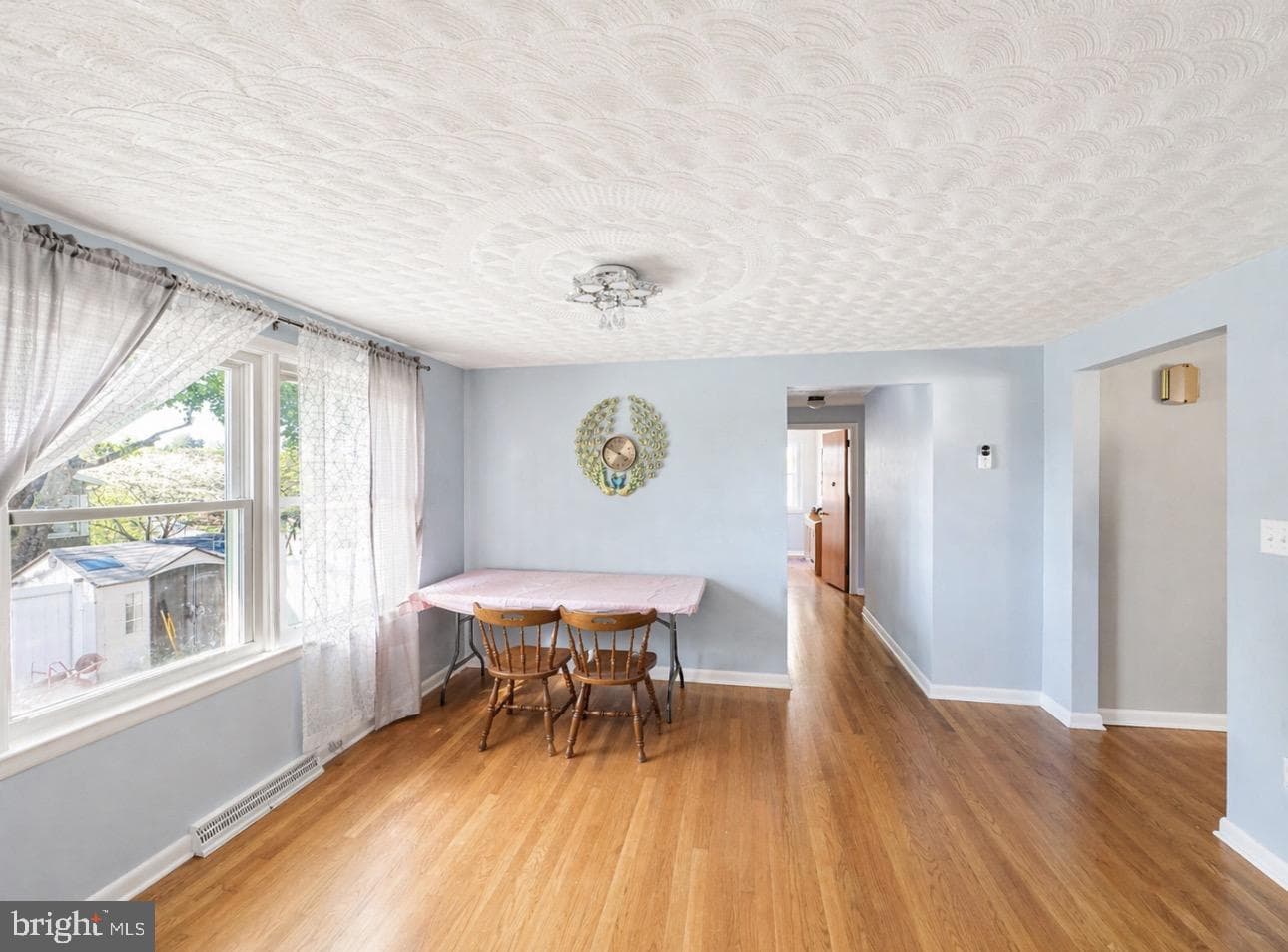 555 Woodland View Drive photo 12