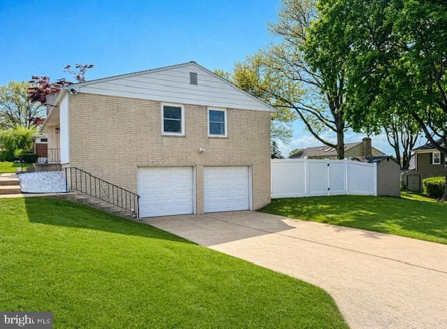 555 Woodland View Drive photo 4