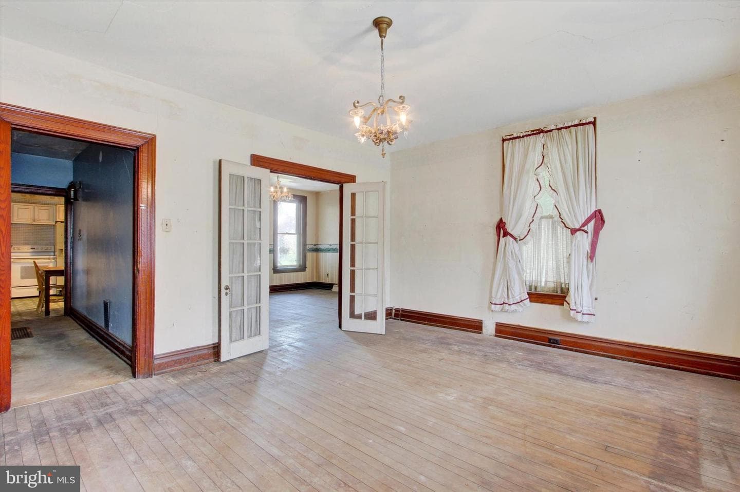 5255 Lincoln Highway W photo 4