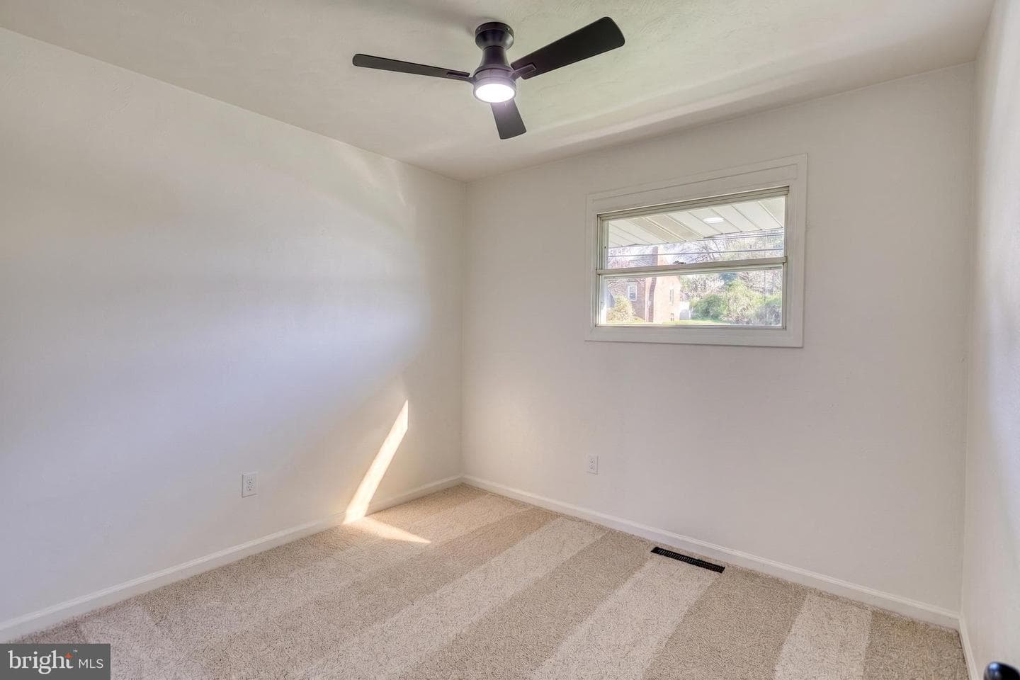 439 N Lombard Street photo 26