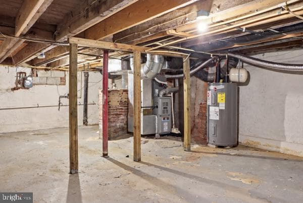 47 E South Street photo 27