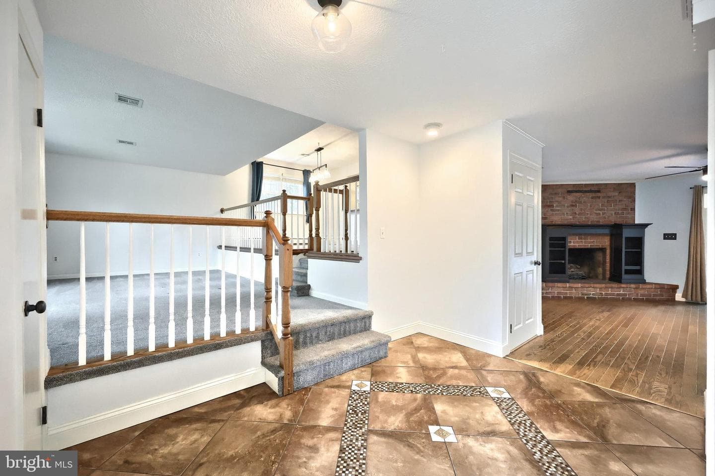 2505 Hepplewhite Drive photo 10