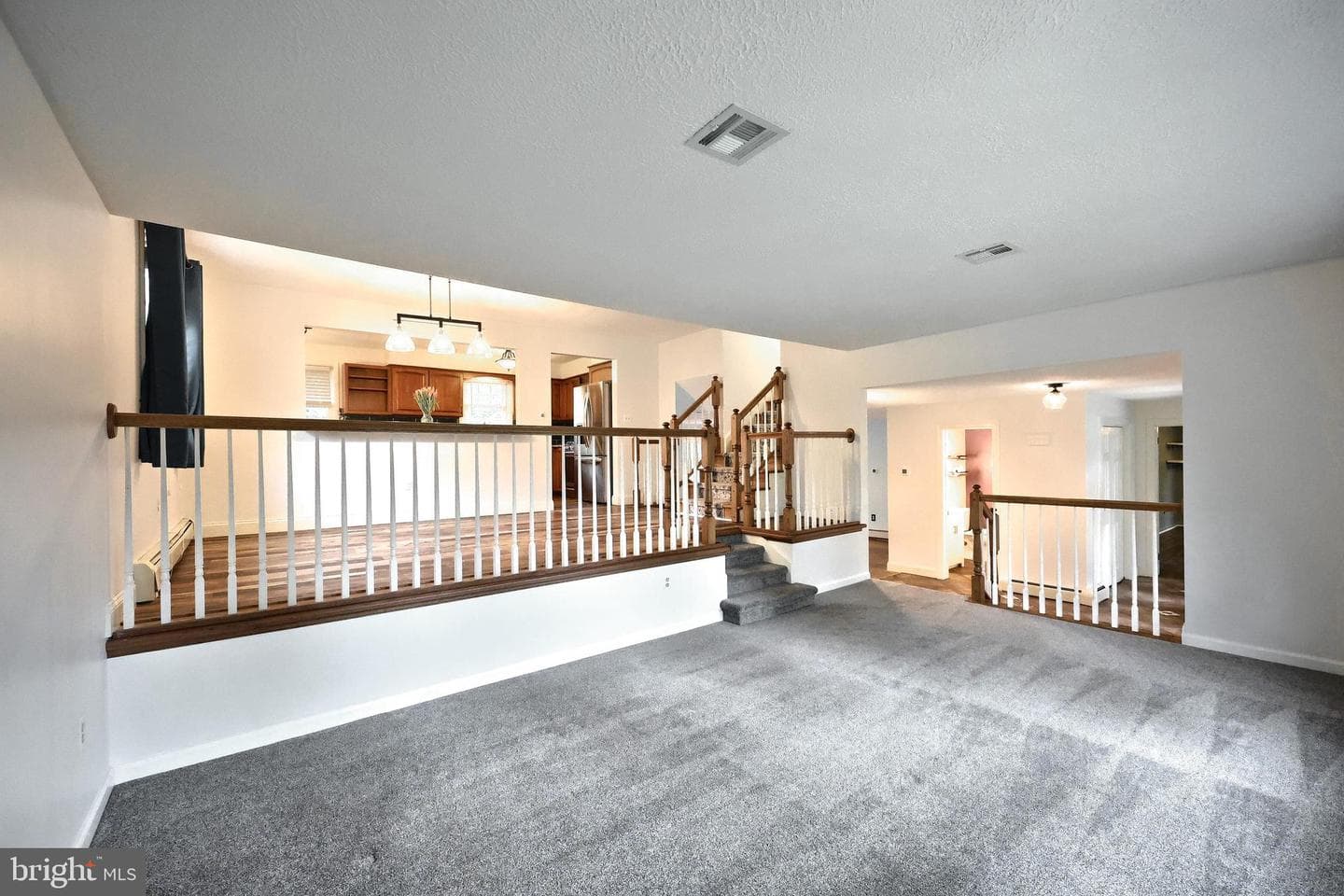 2505 Hepplewhite Drive photo 19