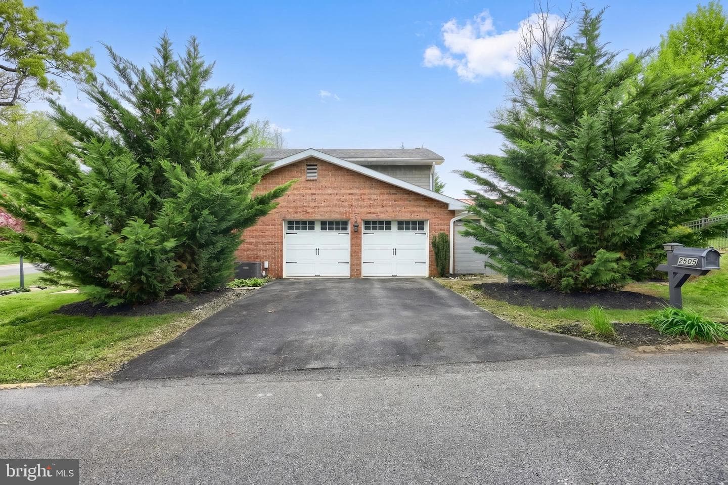 2505 Hepplewhite Drive photo 7