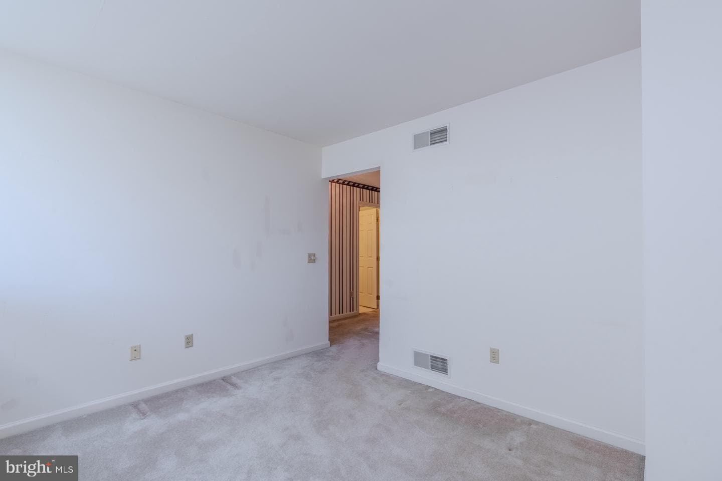 305 Stonegate Road photo 30