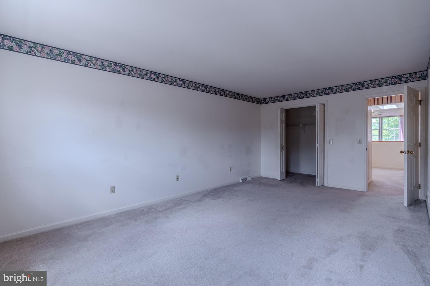305 Stonegate Road photo 32