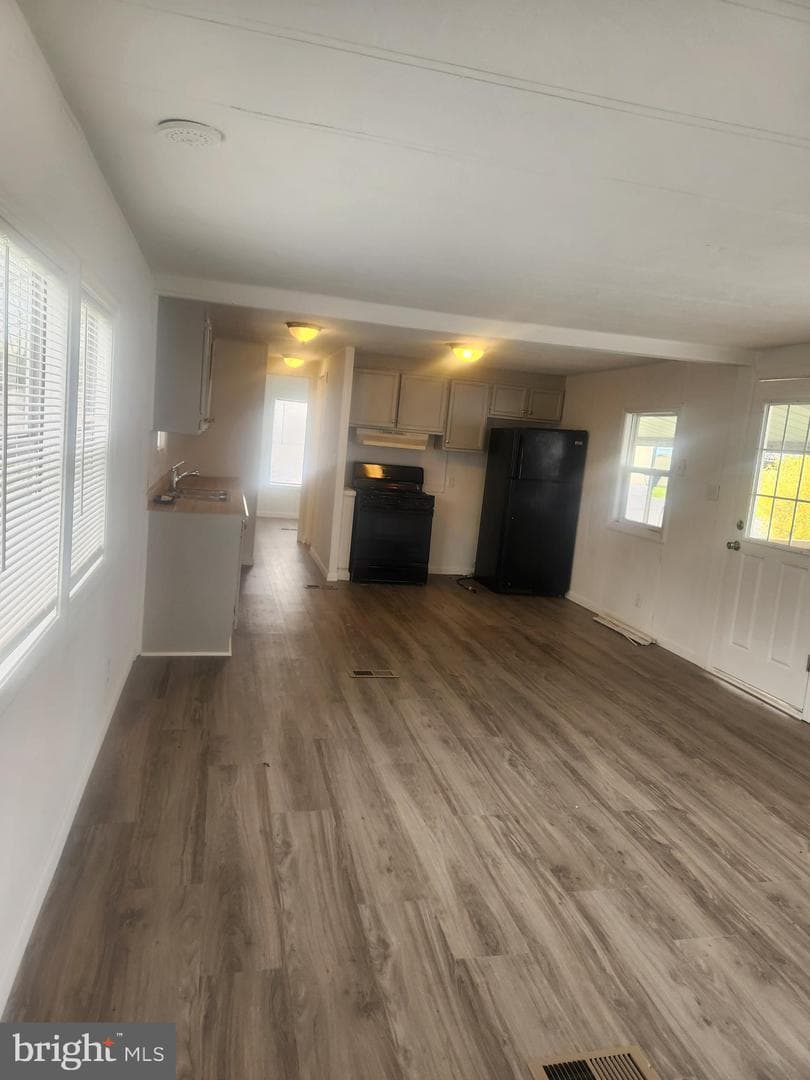 217 Waldorf Drive photo 2